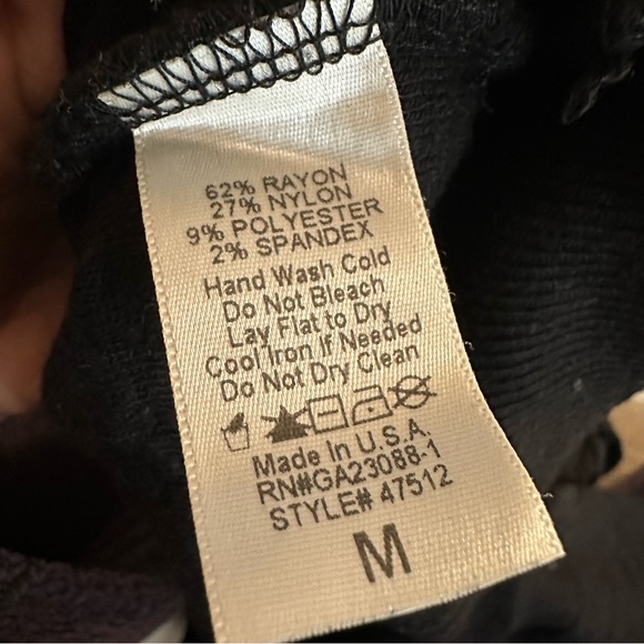 Truehitt Black Stretchy Crew Neck Long Sleeve Crop Top Sweater Made in USA - Picture 3 of 3